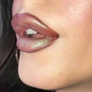 MAC LIPSTICK shade SPANISH FLY